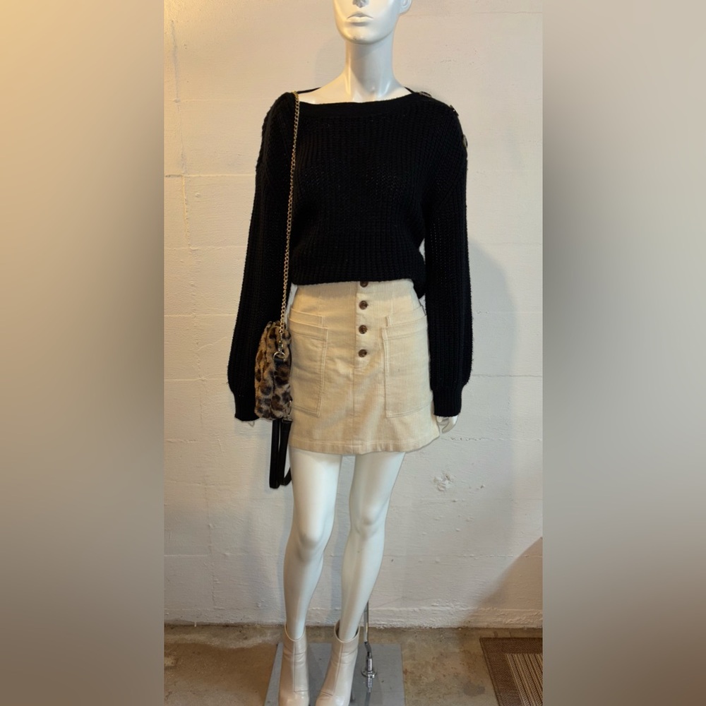 Khaki skirt with button detailing
